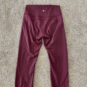 Lululemon in movement leggings // maroon